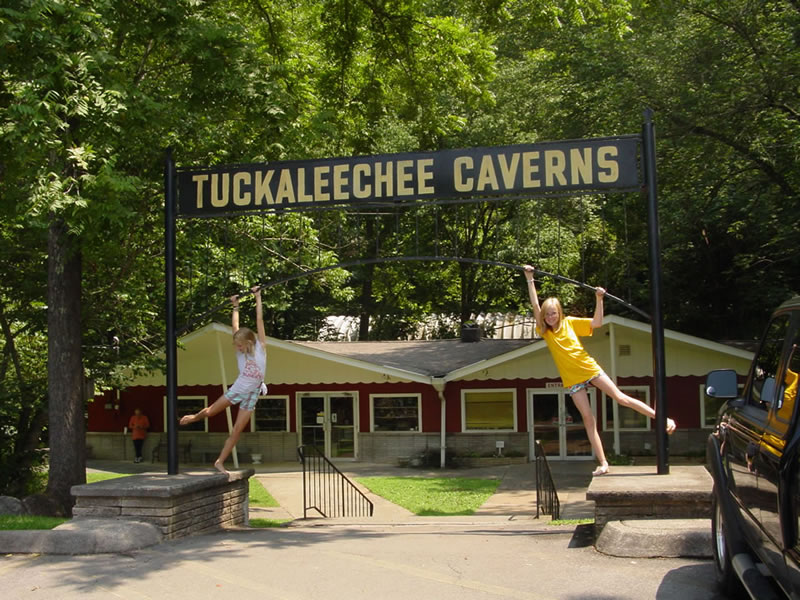 Tuckaleechee Caverns